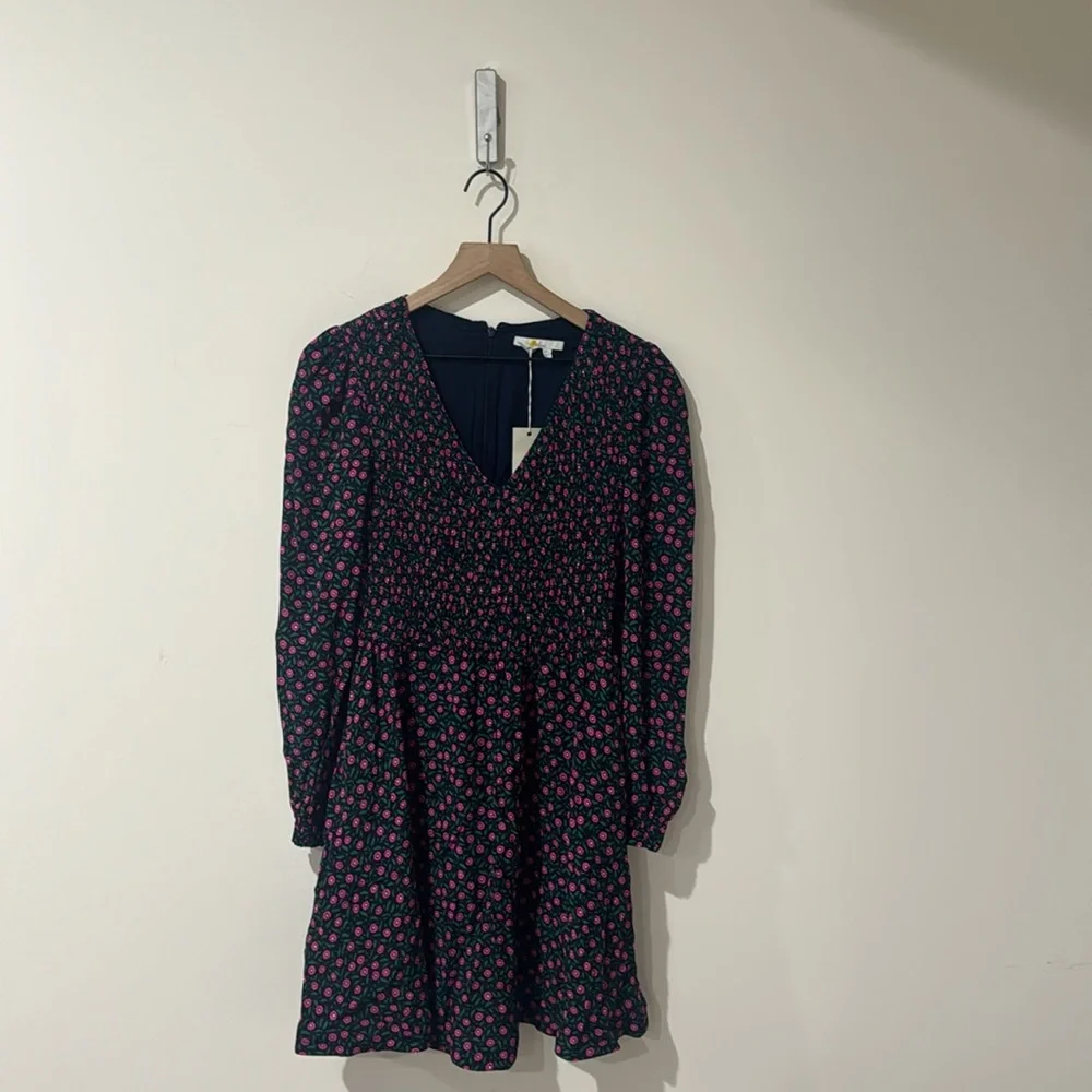 NEW • Boden • Women’s V-Neck Smocked Dress Party Pink, Rambling ditsy 2 - Picture 4 of 6